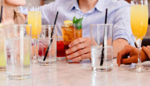 Выпить и не опьянеть: легкие правила для любителей бурных вечеринок. Как научиться правильно пить водку?