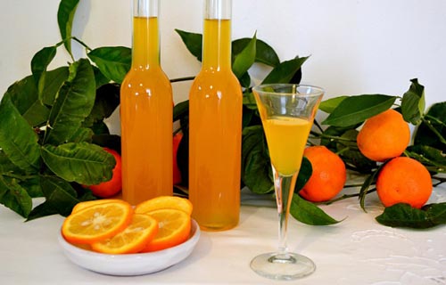 Попробуем домашний апельсиновый ликер. Как сделать Куантро своими руками?