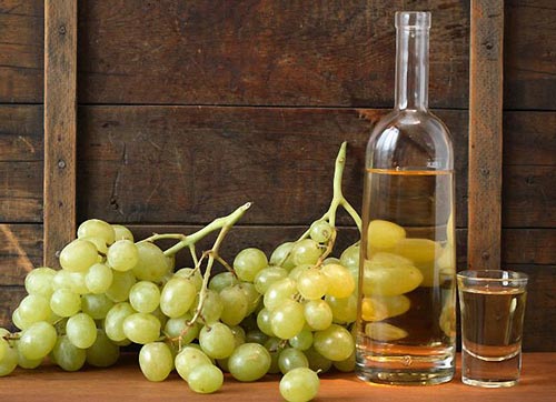 Виноградный самогон, он же чача или граппа. Как приготовить в домашних условиях?